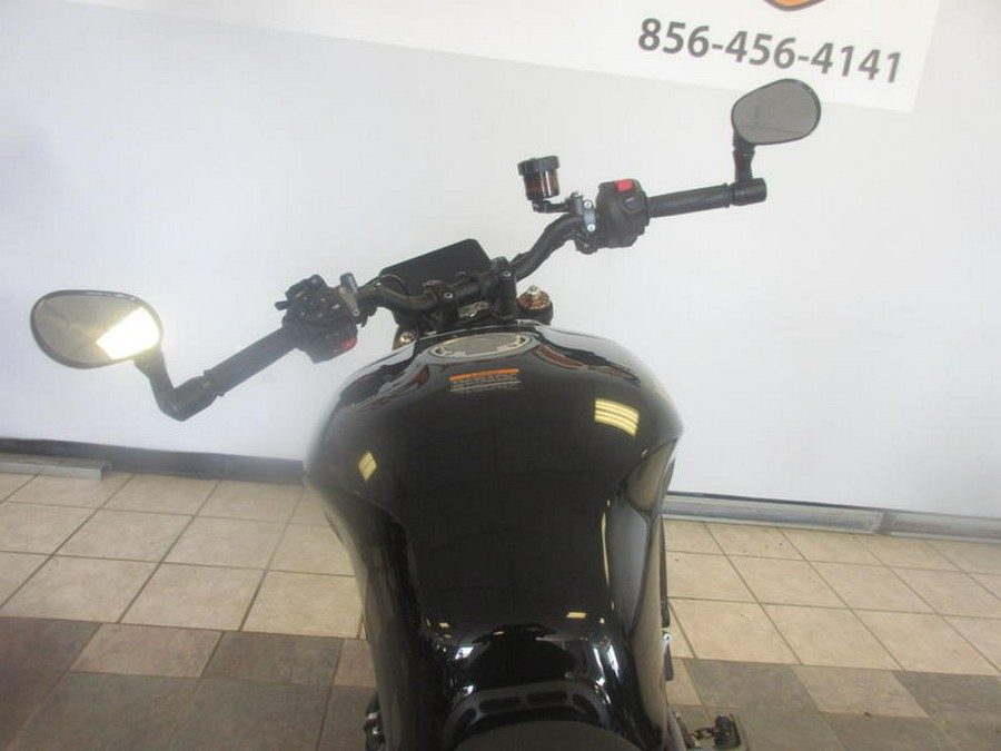 2025 Yamaha XSR900