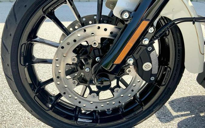 2023 Harley-Davidson® FLRT - Freewheeler®