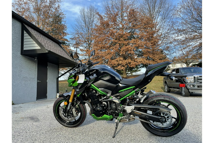 2024 Kawasaki Z900 SE ABS