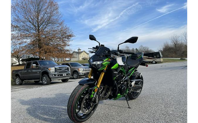 2024 Kawasaki Z900 SE ABS