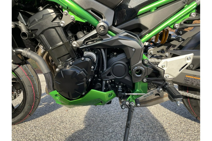 2024 Kawasaki Z900 SE ABS