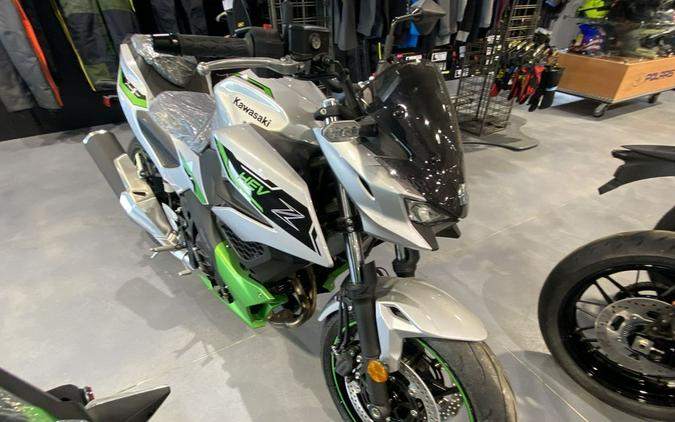 2024 Kawasaki Z7 Hybrid ABS