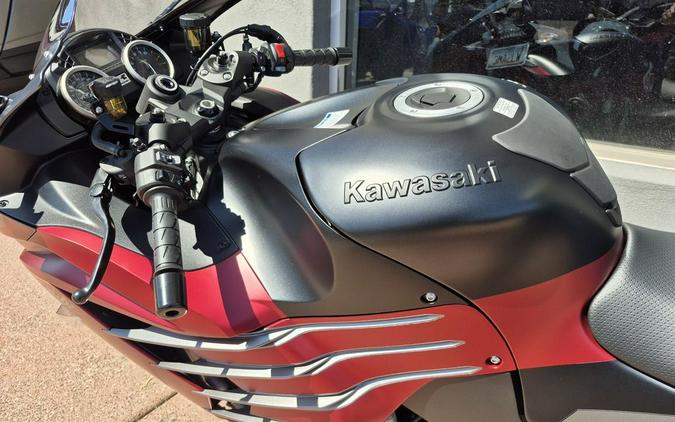 2025 Kawasaki Ninja® ZX™-14R ABS