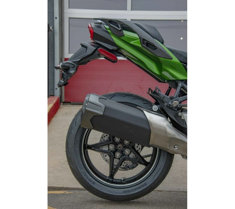 2025 Kawasaki NINJA H2 SX SE ABS