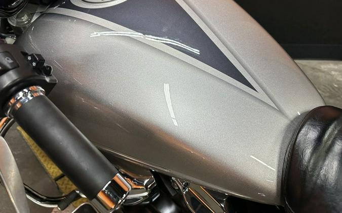 2007 Yamaha V Star 1300 Tourer Liquid SilverCharcoal Silver