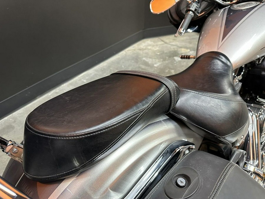 2007 Yamaha V Star 1300 Tourer Liquid SilverCharcoal Silver