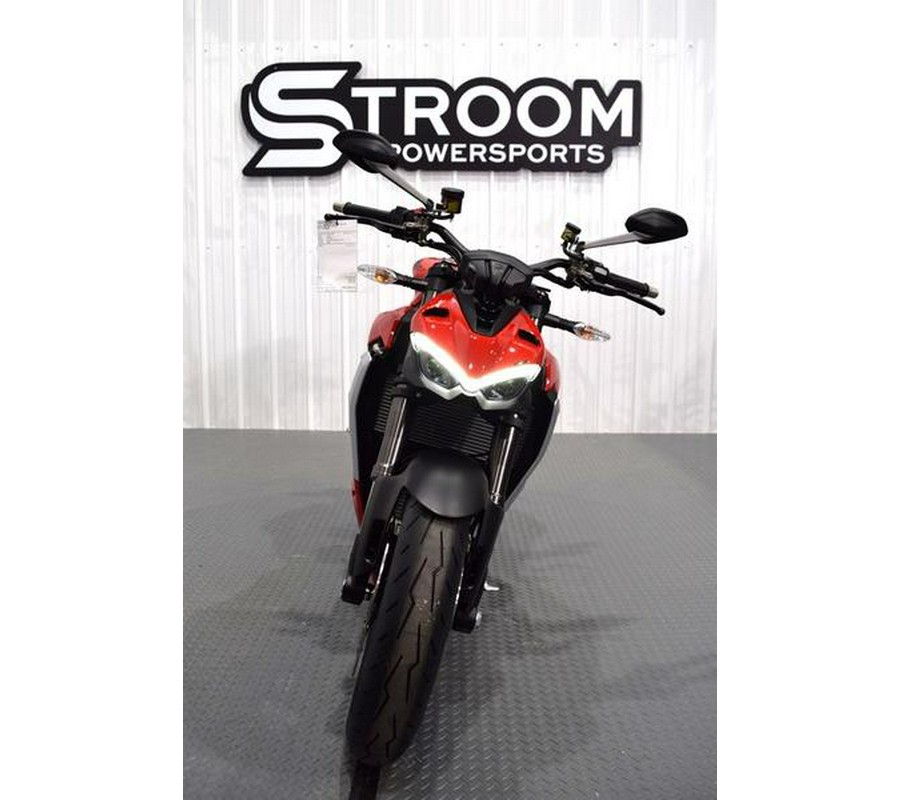 2024 Ducati Streetfighter V2 Red