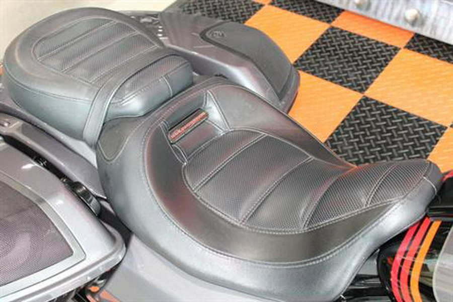 2020 Harley-Davidson CVO™ Street Glide®