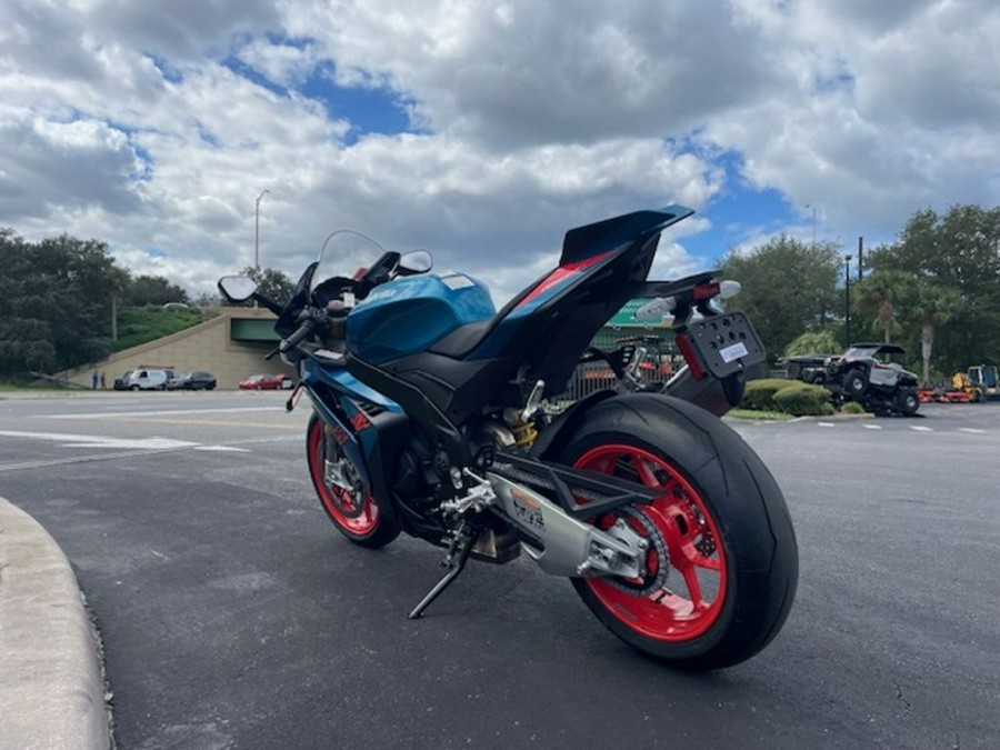 2026 Aprilia® RSV4 1100 - STINGRAY BLUE