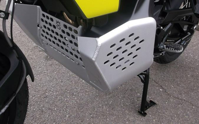2027 Husqvarna® Norden 901 Expedition
