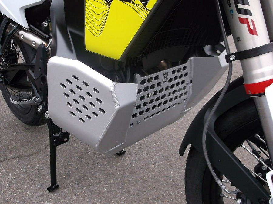 2027 Husqvarna® Norden 901 Expedition