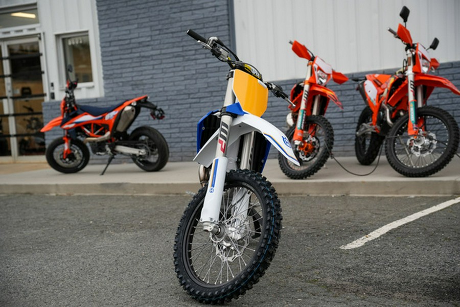 2025 Husqvarna Motorcycles FC 350 HERITAGE