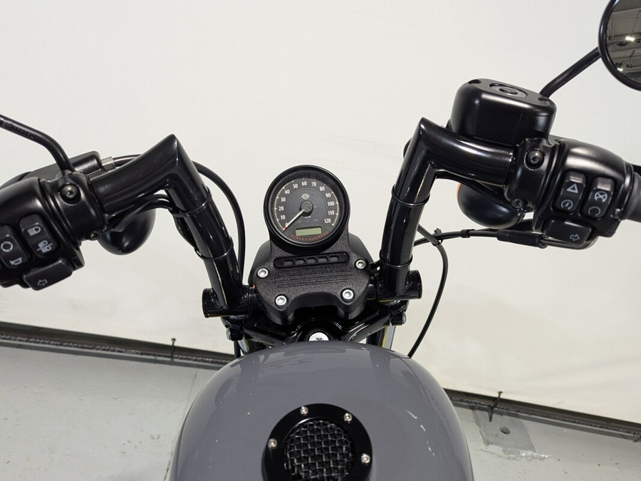 2022 Harley-Davidson® Iron 883™ Gunship Gray