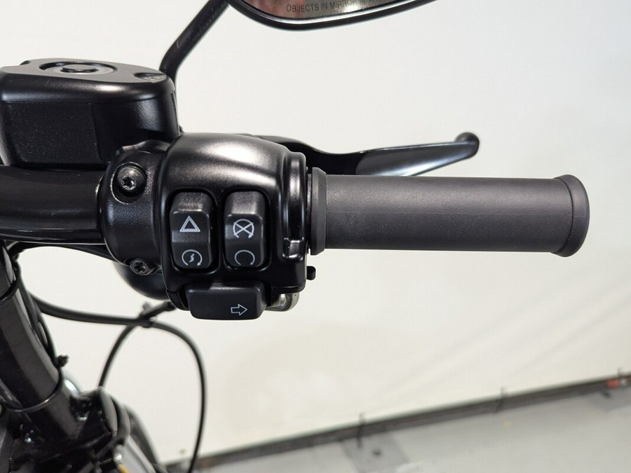 2022 Harley-Davidson® Iron 883™ Gunship Gray