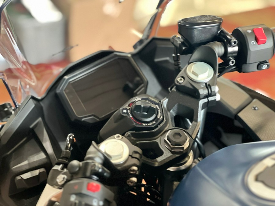 2026 Kawasaki Ninja® 500 SE ABS