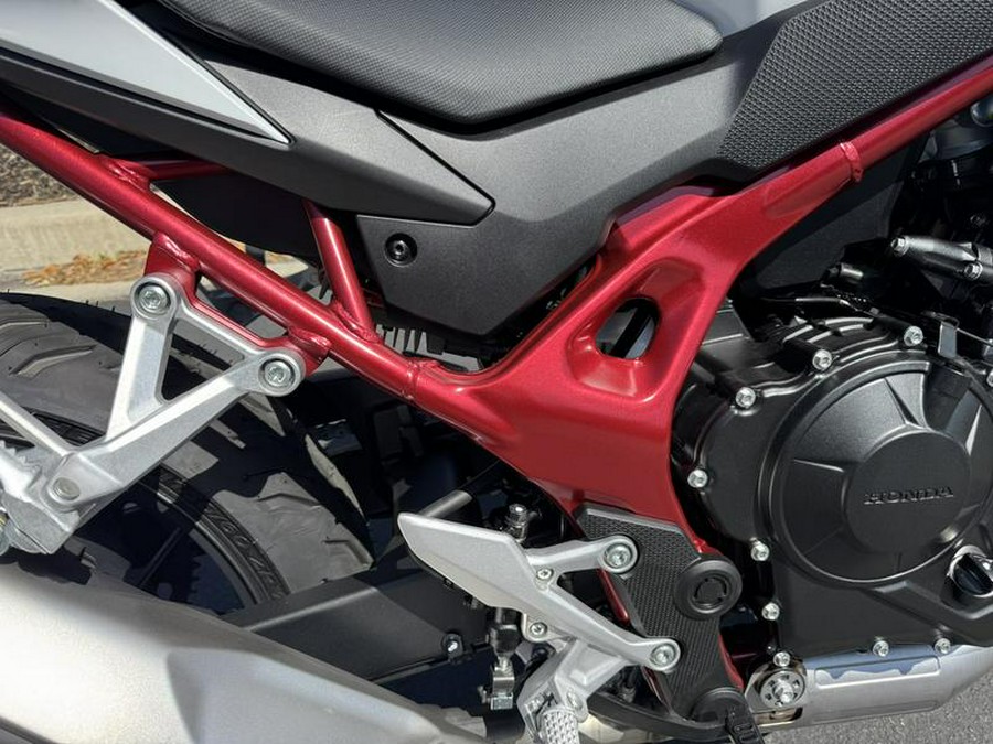 2025 Honda® CB750 Hornet