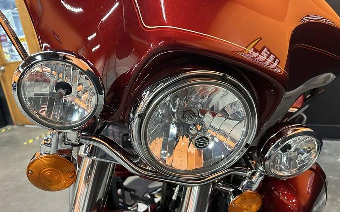 2010 Harley-Davidson® FLHTCU - Ultra Classic® Electra Glide