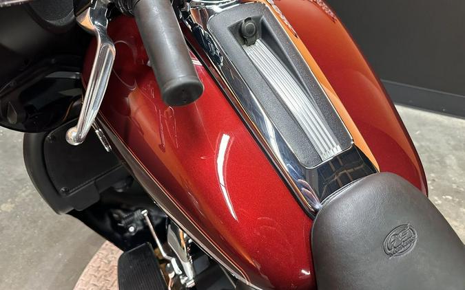 2010 Harley-Davidson® FLHTCU - Ultra Classic® Electra Glide