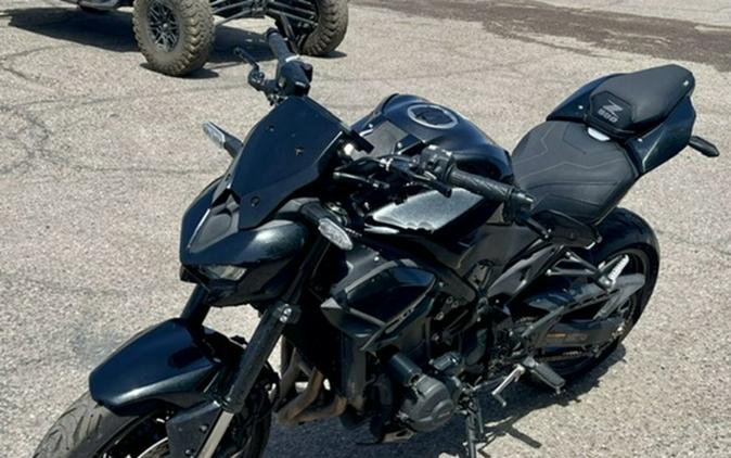 2025 Kawasaki Z900 SE ABS