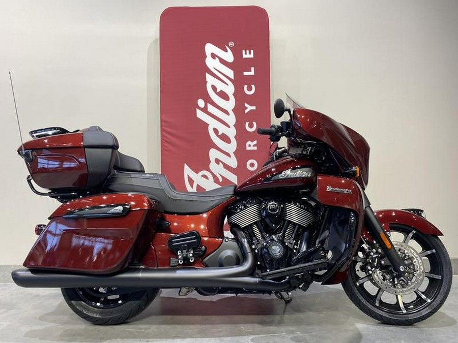 2024 Indian Motorcycle® Roadmaster® Dark Horse® w/Powerband Audio Package Maroon Metallic