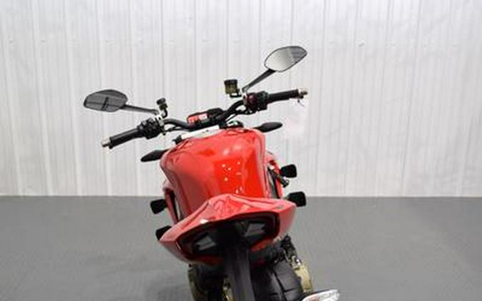 2024 Ducati Streetfighter V4 Red