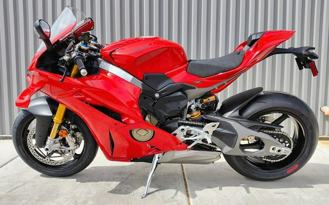 2025 Ducati Panigale V4 S Panigale V4 S