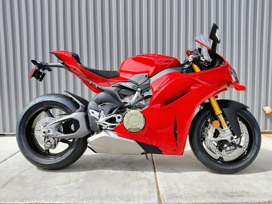 2025 Ducati Panigale V4 S Ducati Red