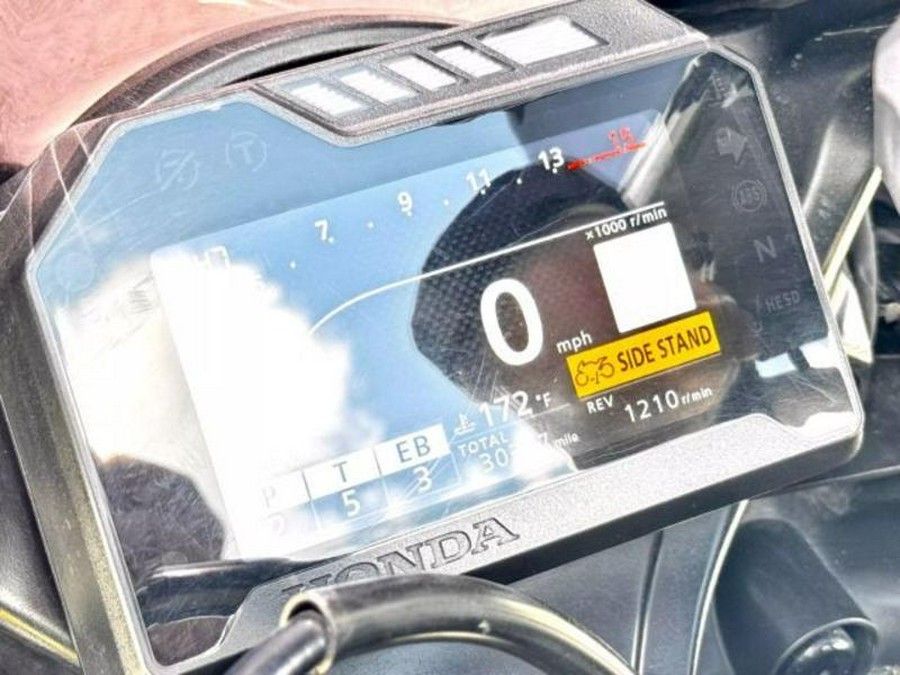 2017 Honda® CBR1000RAH (ABS)