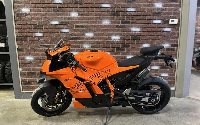 2026 KTM 990 RC R