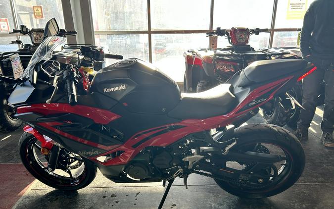 2025 Kawasaki Ninja 500 ABS