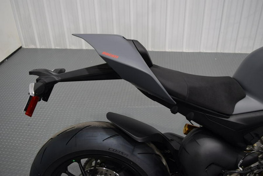 2024 Ducati Streetfighter V4 S Grey & Black