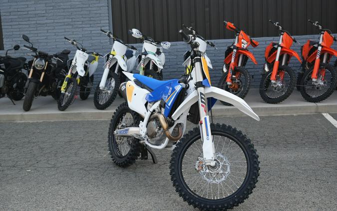 2025 Husqvarna Motorcycles FC Heritage 350