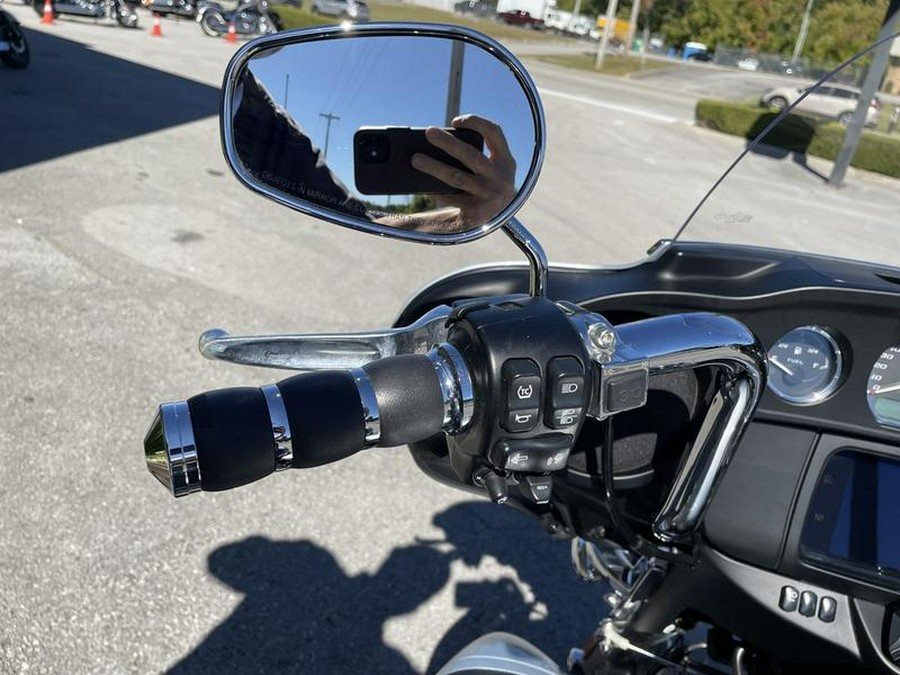 2023 Harley-Davidson® FLHTCUTG - Tri Glide® Ultra