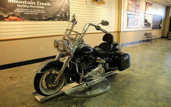 2019 Harley-Davidson Softail FLDE - Deluxe
