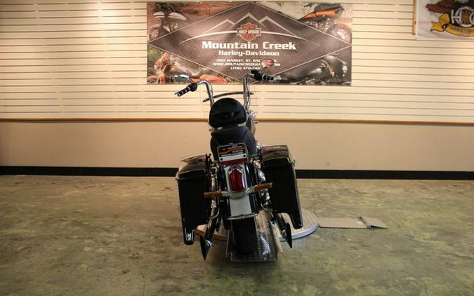 2019 Harley-Davidson Softail FLDE - Deluxe