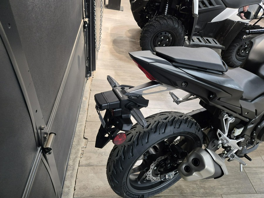 2025 HONDA CB500F ABS