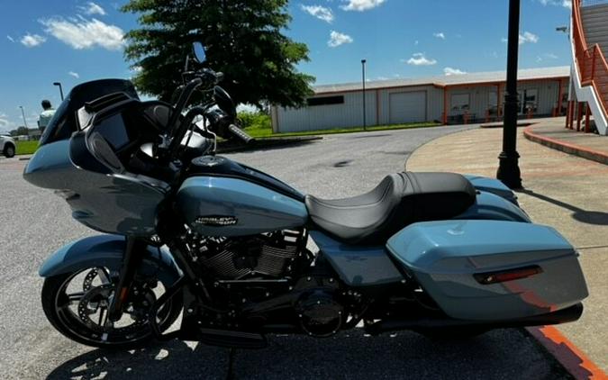 2024 Harley-Davidson Road Glide® Sharkskin Blue - Black Finish