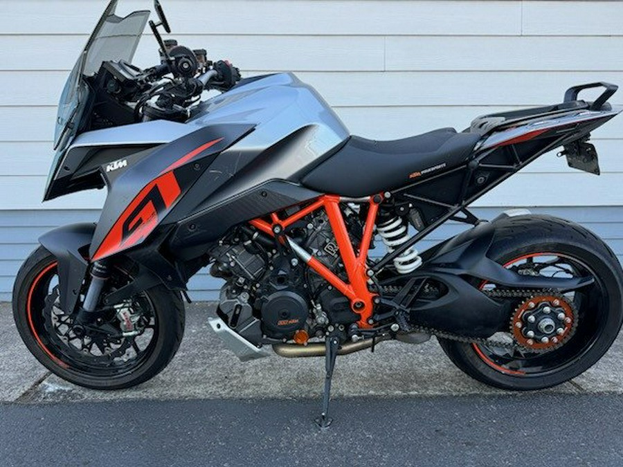 2016 KTM Super Duke