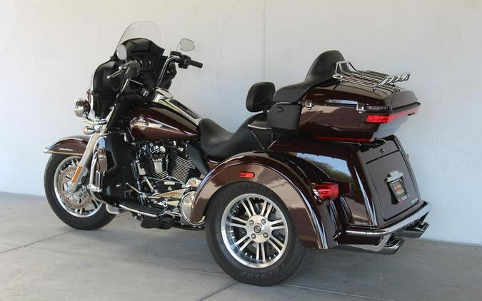 2022 Harley-Davidson® FLHTCUTG - Tri Glide® Ultra