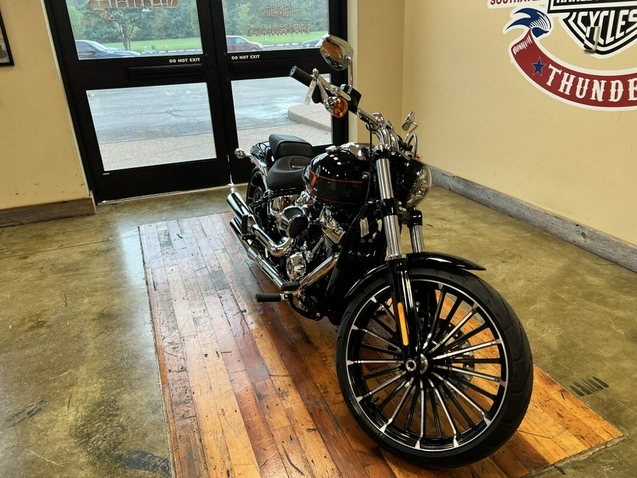 New 2024 Harley-Davidson Breakout Cruiser Motorcycle For Sale Near Memphis, TN