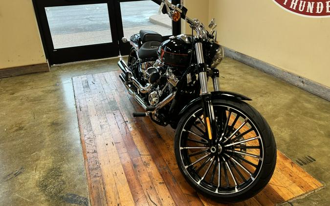 New 2024 Harley-Davidson Breakout Cruiser Motorcycle For Sale Near Memphis, TN