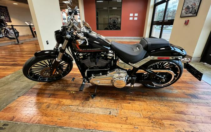 New 2024 Harley-Davidson Breakout Cruiser Motorcycle For Sale Near Memphis, TN