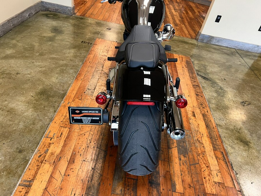 New 2024 Harley-Davidson Breakout Cruiser Motorcycle For Sale Near Memphis, TN