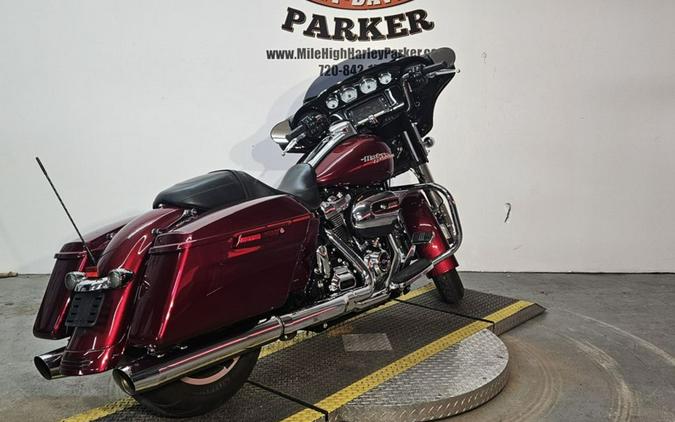 2017 Harley-Davidson® FLHXS - Street Glide® Special