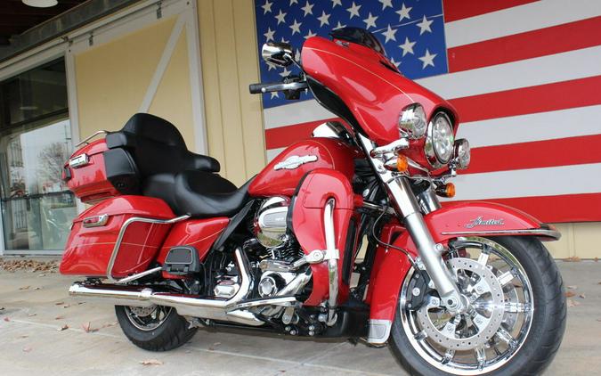 2015 Harley-Davidson® FLHTK - Ultra Limited