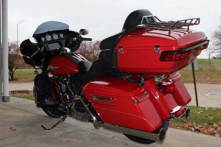 2015 Harley-Davidson® FLHTK - Ultra Limited