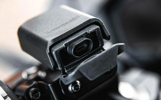 2025 Kawasaki Ninja® 1100SX ABS