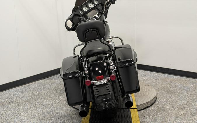 2015 Harley-Davidson Flhxs