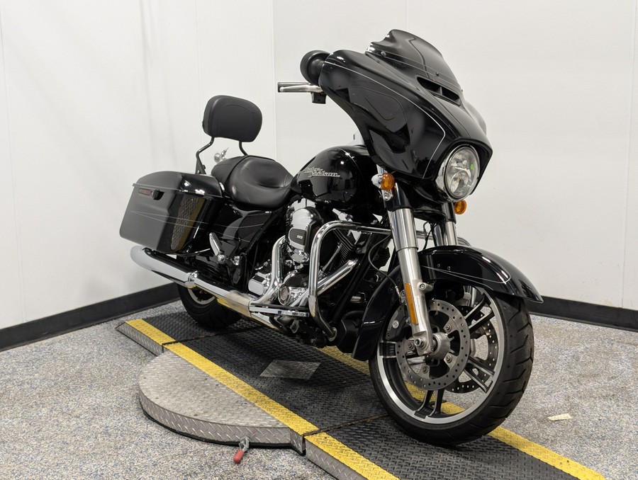 2015 Harley-Davidson Flhxs