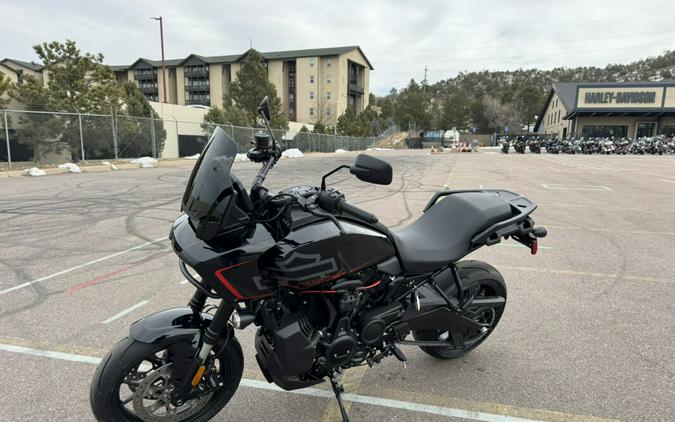 2026 Harley-Davidson® Pan America® 1250 ST